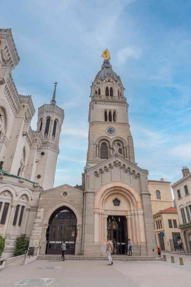 Francia - Lyon 085 - basílica Notre-Dame de Fourvière.jpg